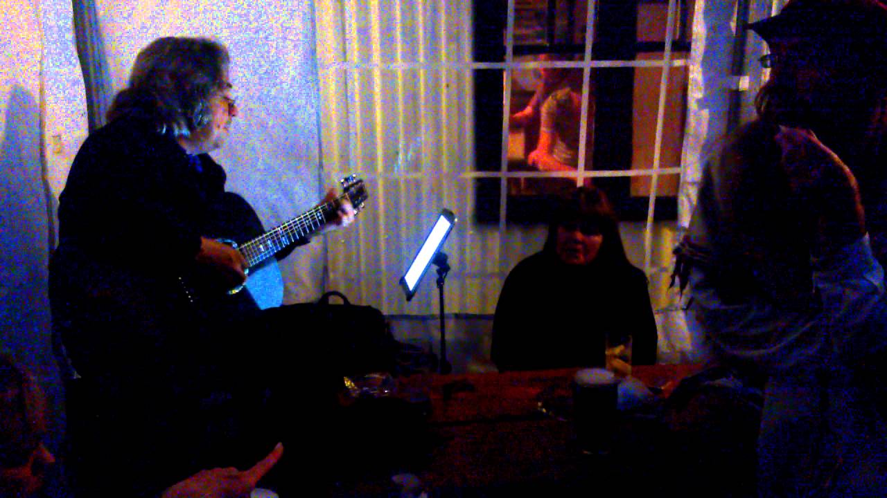 Pam Bardwell and Willem at the Tin Pub Ahakista Ireland singing Annies / Greasy chip buttie song