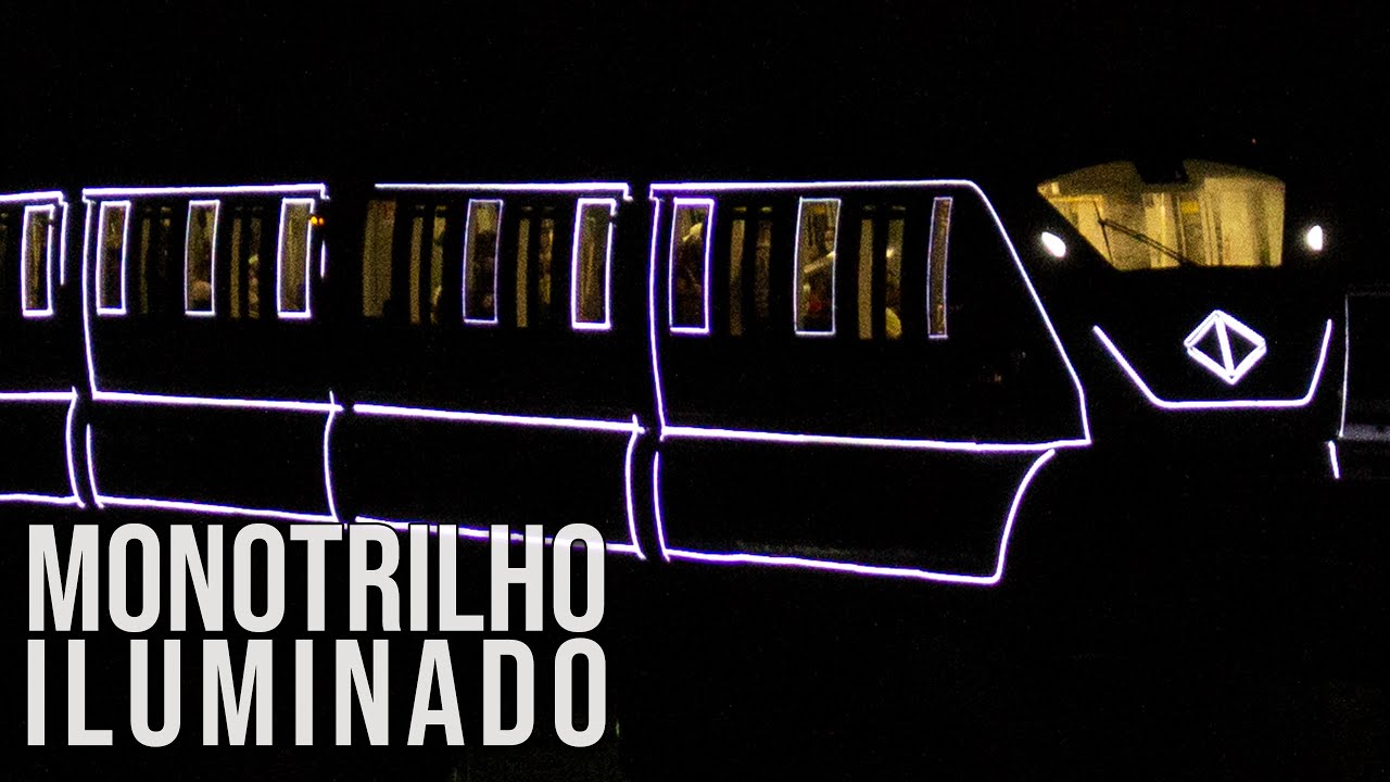 Monotrilho Iluminado de Natal Cruzando o Céu de São Paulo (Linha 15 - Prata)