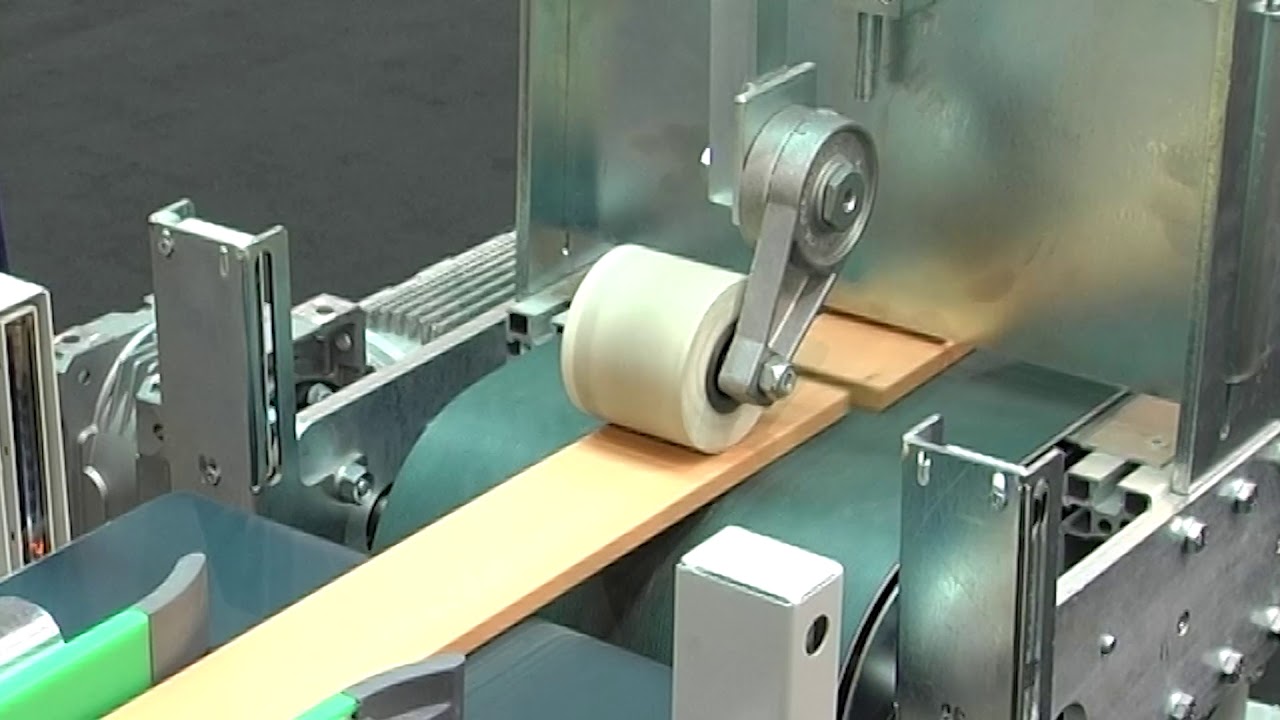 Cefla Flexi spray -  line for mouldings with auto load and offload