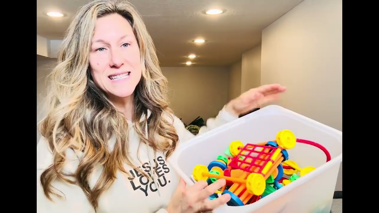 Endless Imaginative Play With This Tinker Toy Building Set