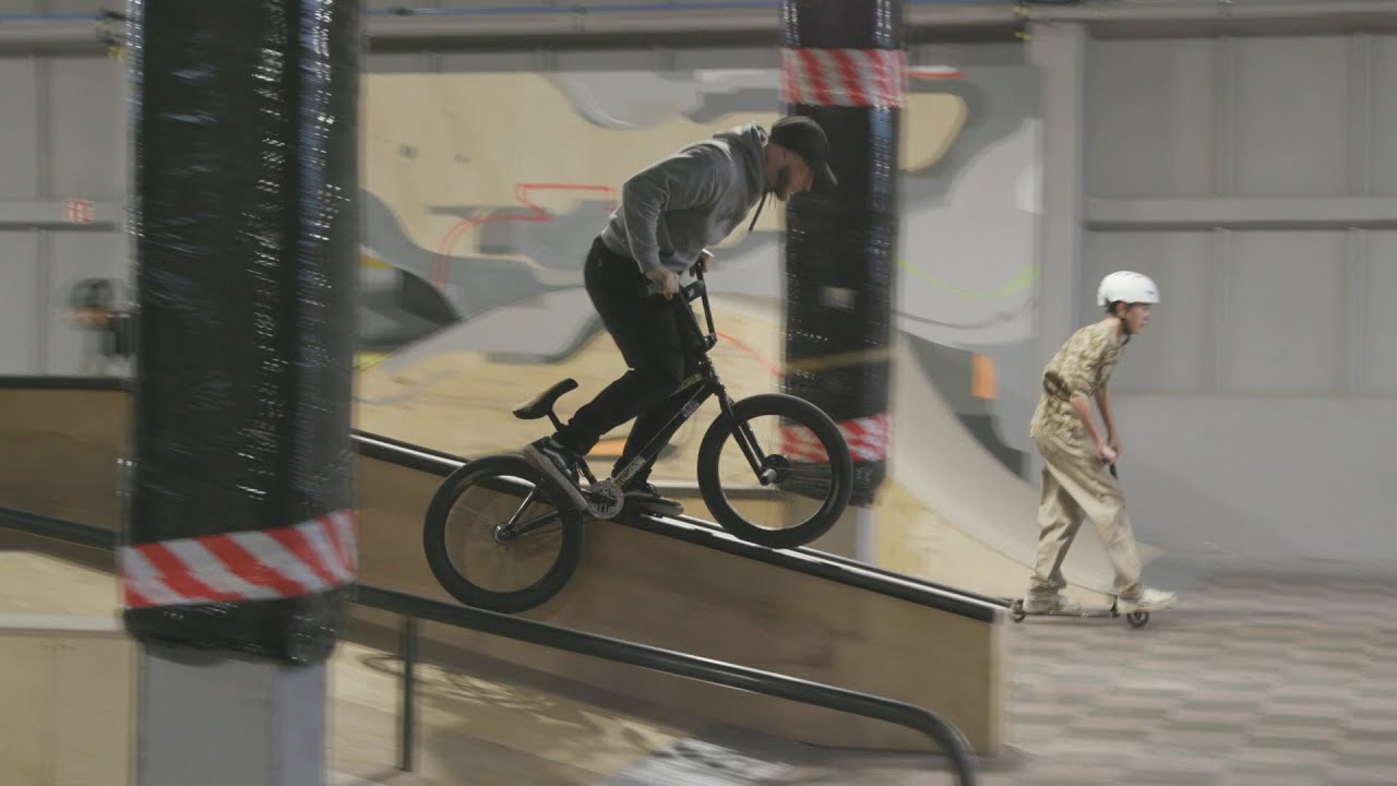 Pierwszy kryty skatepark