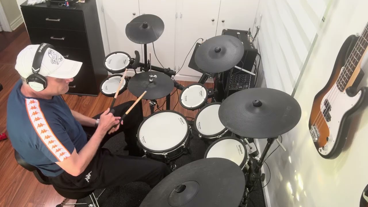 Acdc - thunderstruck- drum cover studio