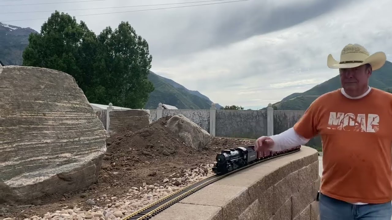 Testing the new Garden Railway  #burntfinger #livesteam #modelrailroad