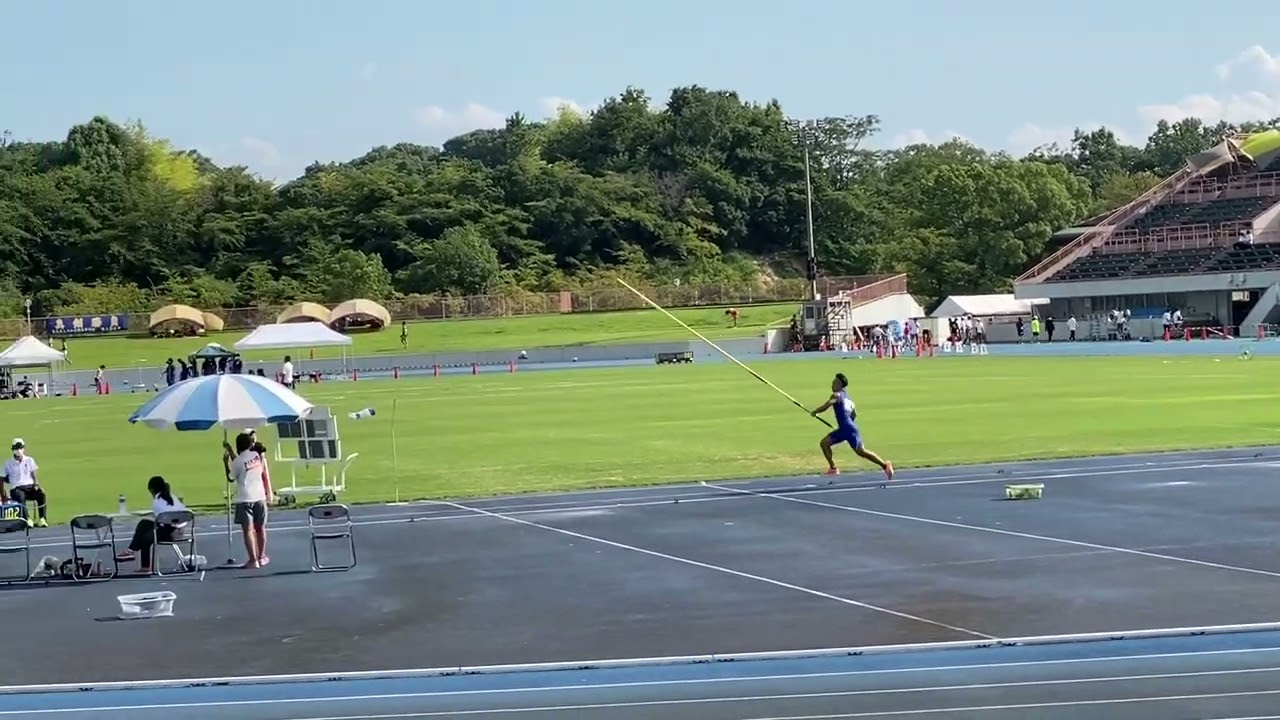十種競技選手の棒高跳ってこういう跳び方になっちゃうよね（4m40）