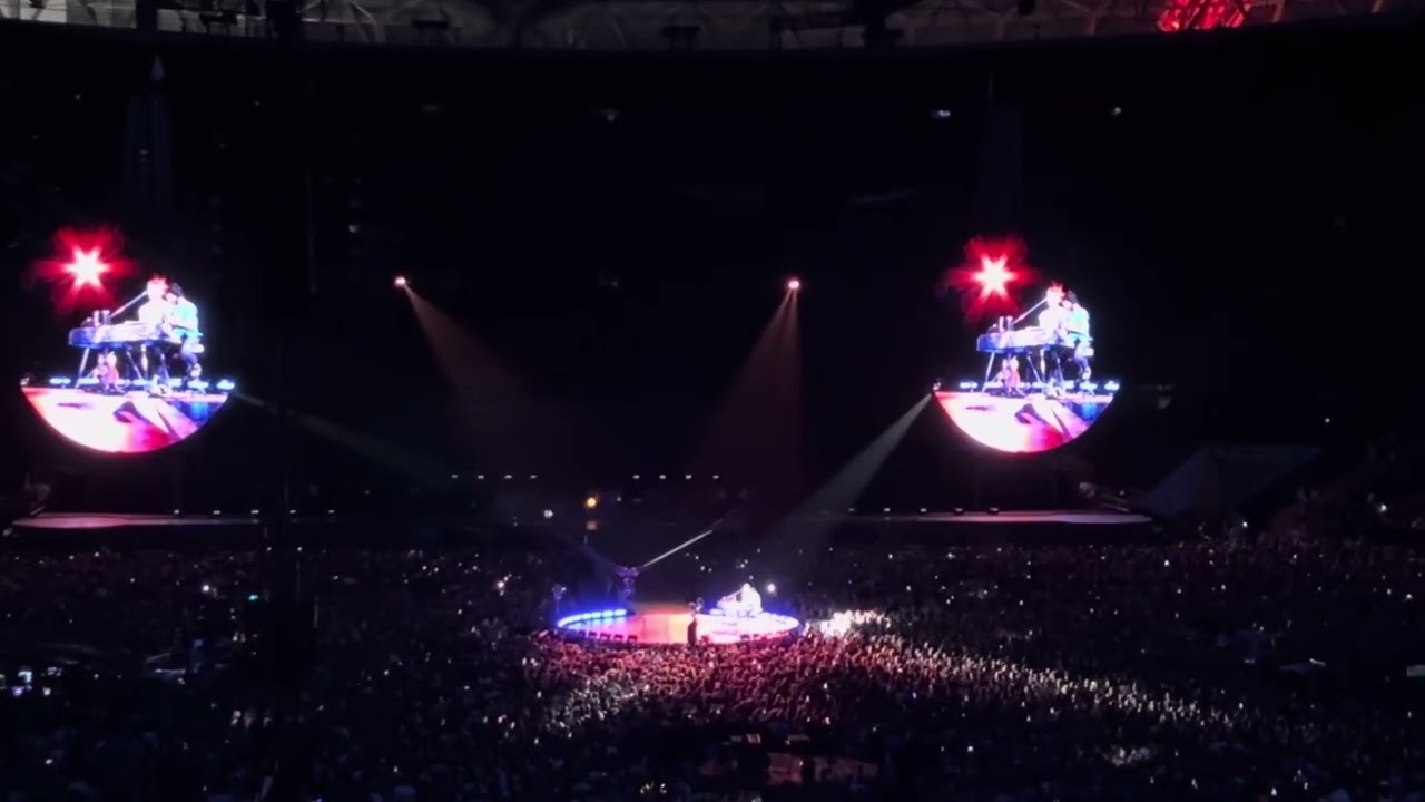 Let Somebody Go - Coldplay (Live from Wembley Stadium, London - September 6th, 2025)