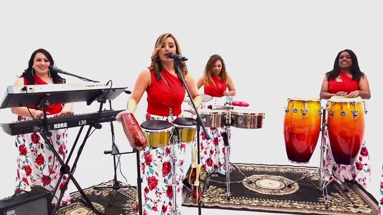 Guantanamera by Paula  Zuleta y Las Divas All Stars group.