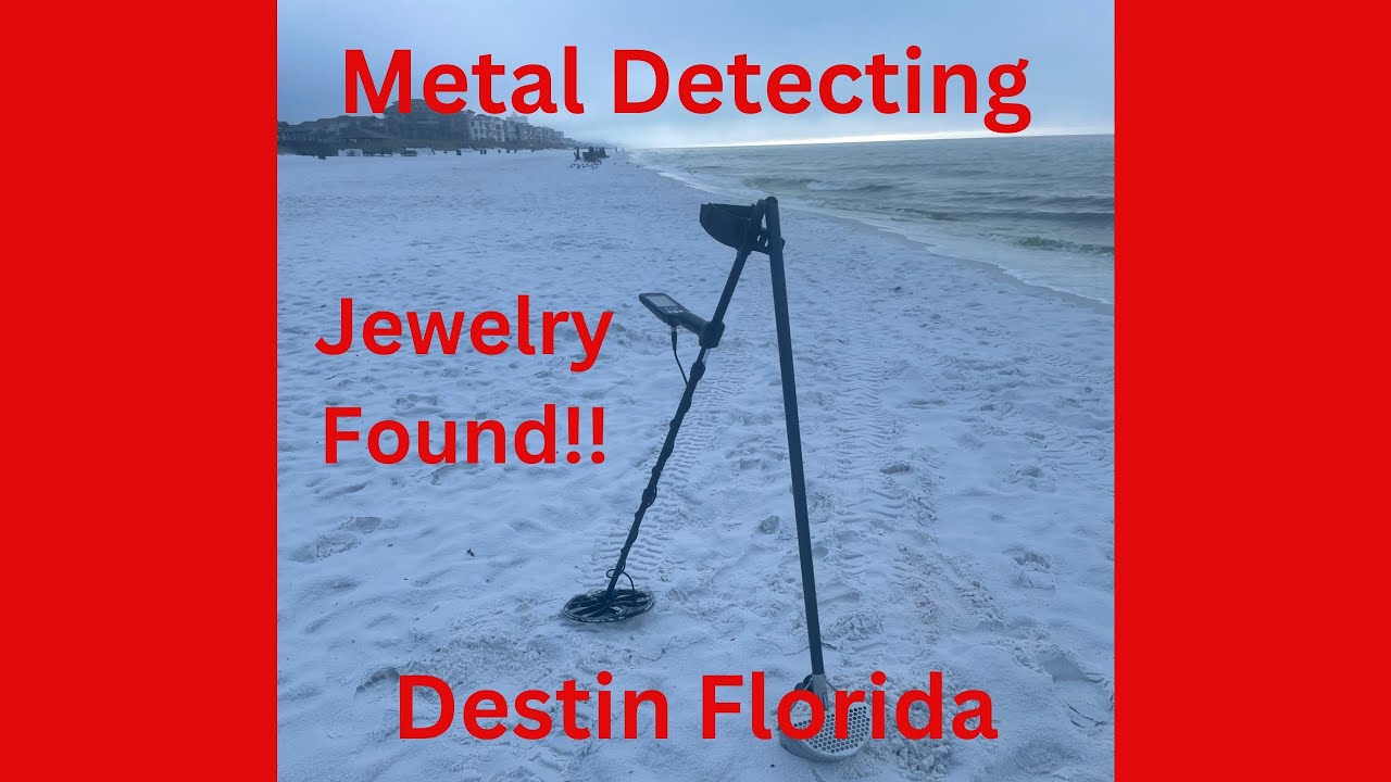 Metal detecting Miramar Beach in Destin Florida. JEWELRY FOUND!!