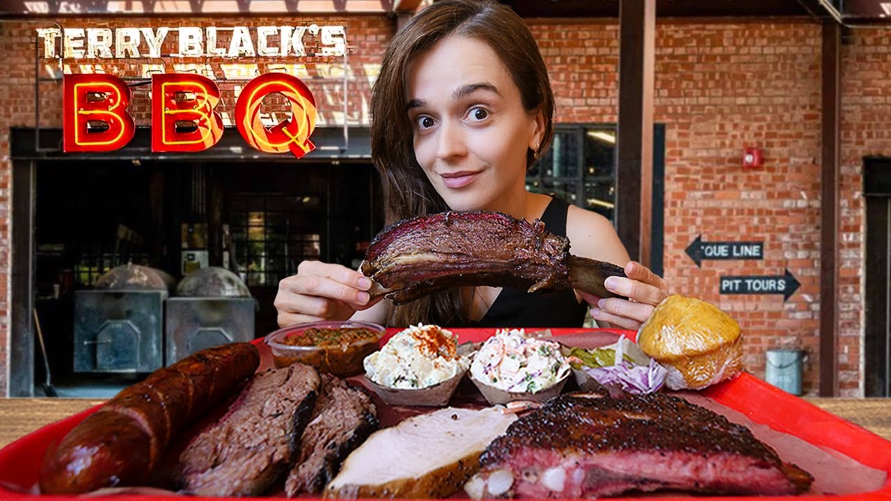 French Girl Tries Real Texas BBQ for the First Time!