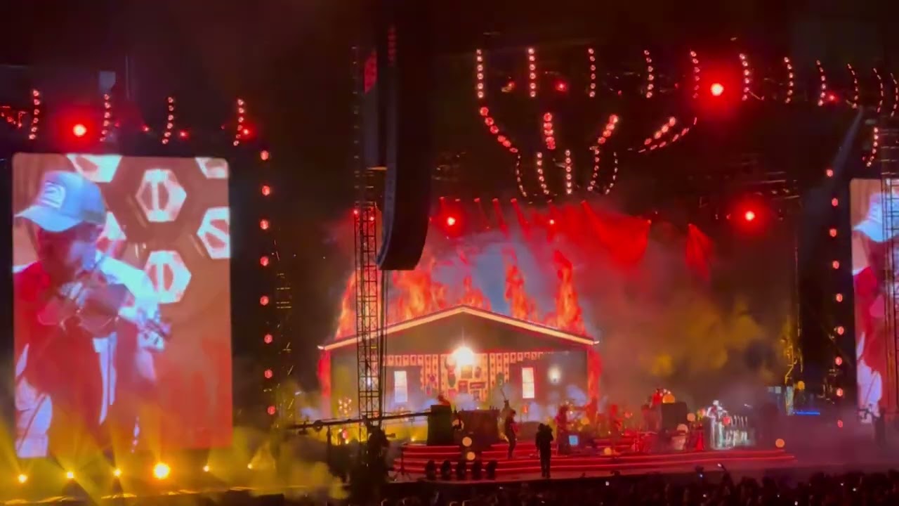 Tyler Childers- House Fire (Live at Kroger Field 4/19/2025 Lexington, KY)