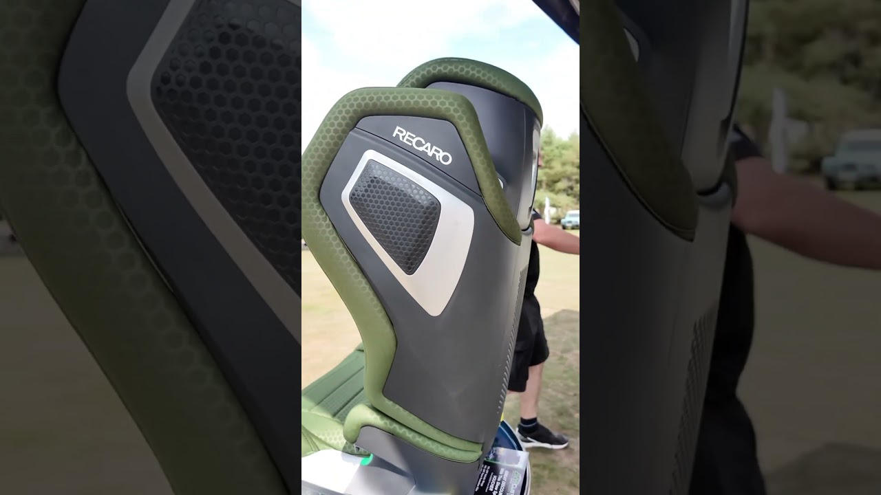 Style + safety in one seat: meet the Recaro Axion 1 high back booster! Free next day delivery in UK.