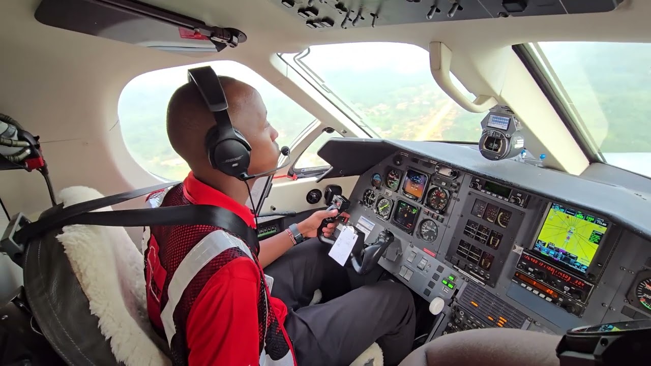 Pilatus PC12 Approach and Landing Kisangani, Bangoka