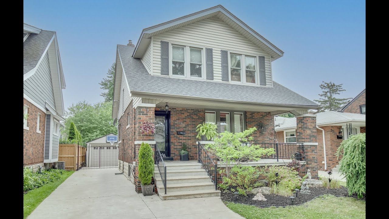 2327 Lincoln Road in South Walkerville (Windsor)