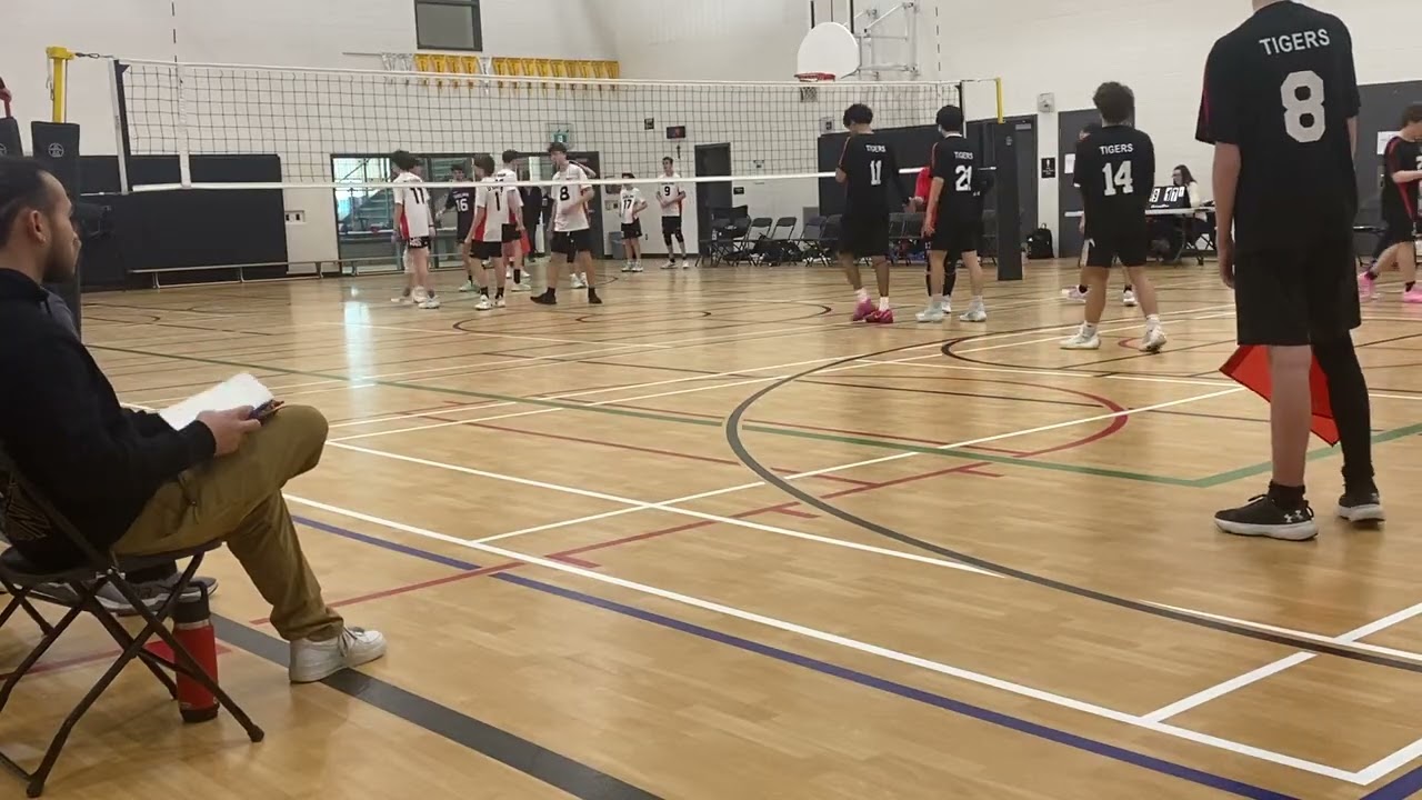 Waterloo tigers vs Gryphons Chaos set 2