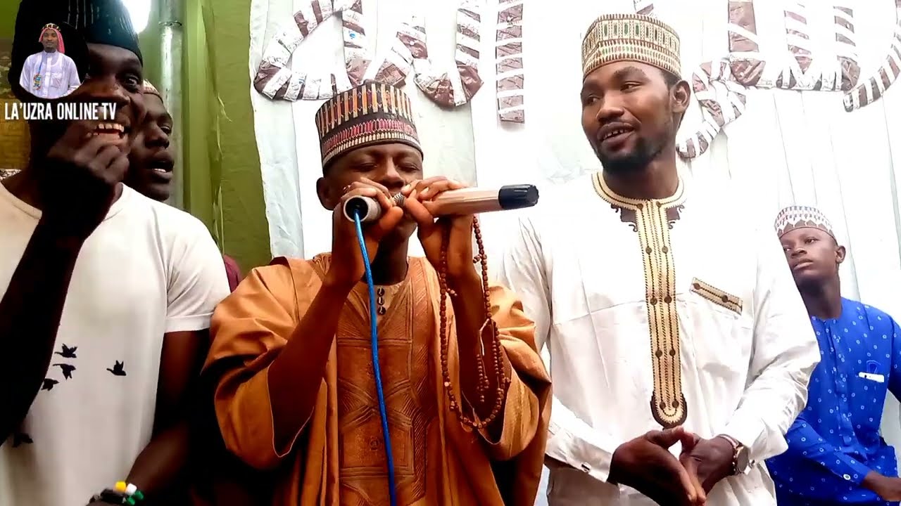 Halifan fada Abba Farawa a wajen majalisin Sunan Yar m babangida La'uzra