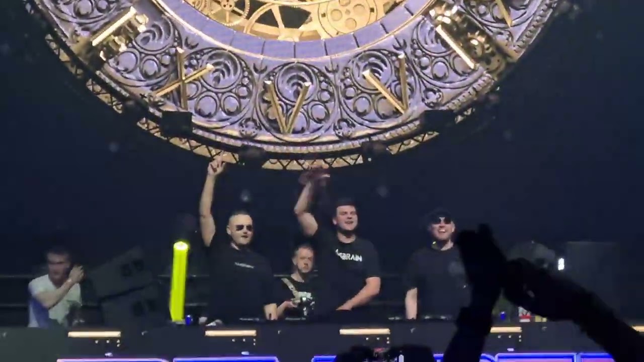 Da tweekaz & Bassbrain - Shotjee (Live @ Reverze 2022)