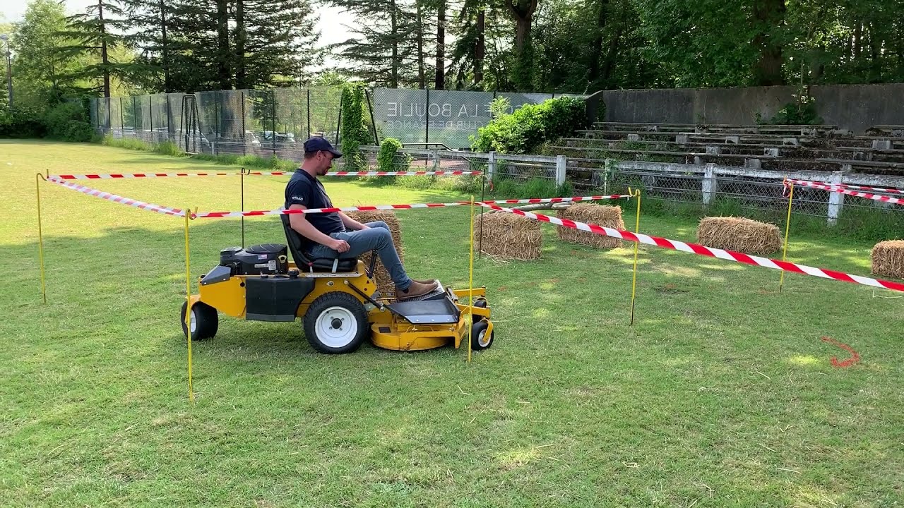 La tondeuse Walker R21 en d&eacute;mo