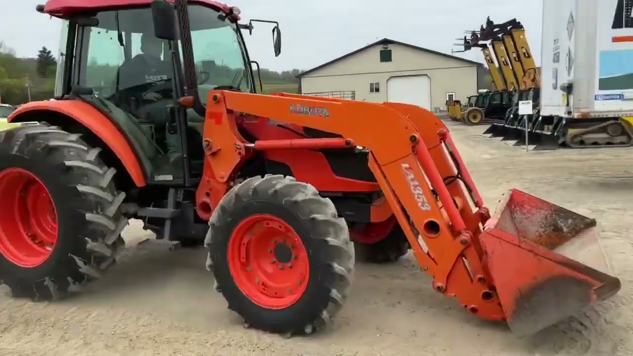KUBOTA M9540 TRACTOR WITH LOADER For Sale