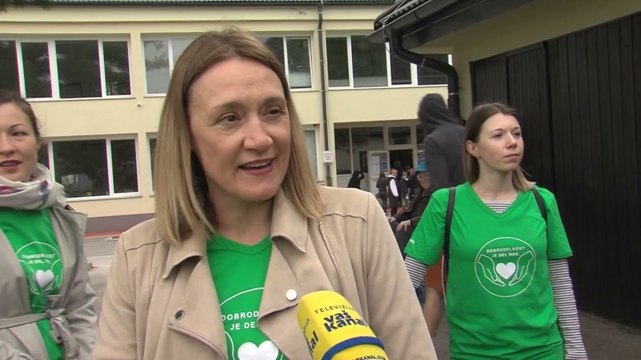 Krkini prostovoljci s starej&scaron;imi in otroki