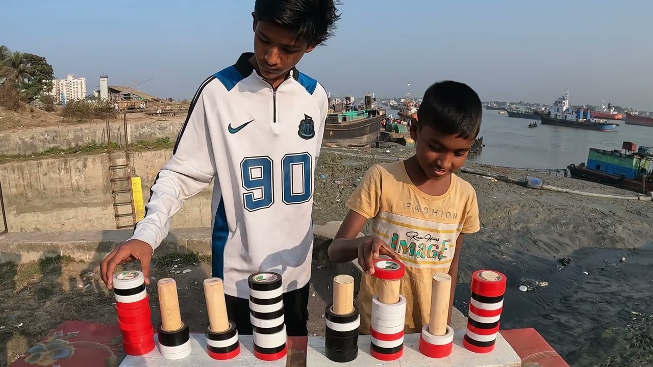 ছোট ভাই vs বড়ো ভাইয়ে খেলা