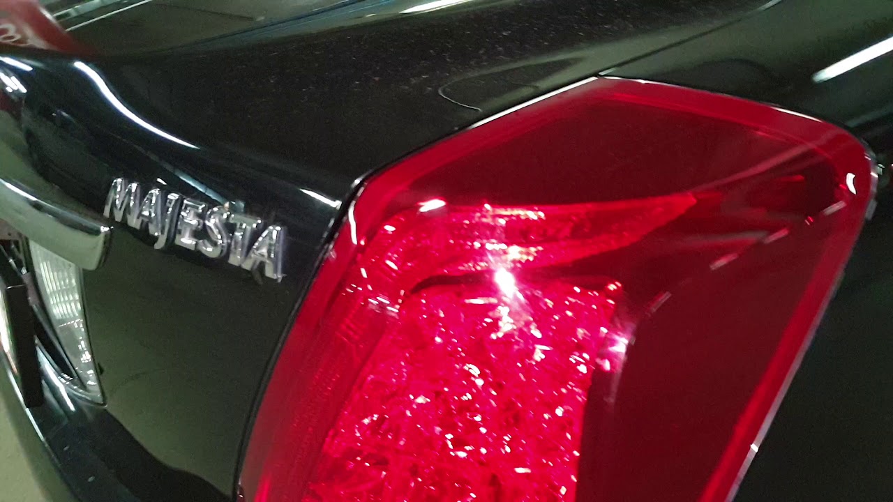 Crown Majesta URS206 F version