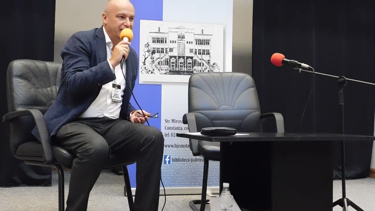 Festivalul Național de Poezie ART.POETICA@OVIDIUS 2022 - Angelo Mitchievici - video21 Adriana Weimer