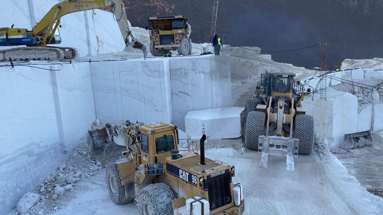 Mountain Marble Quarry: Extracting and Moving Massive Stone Columns