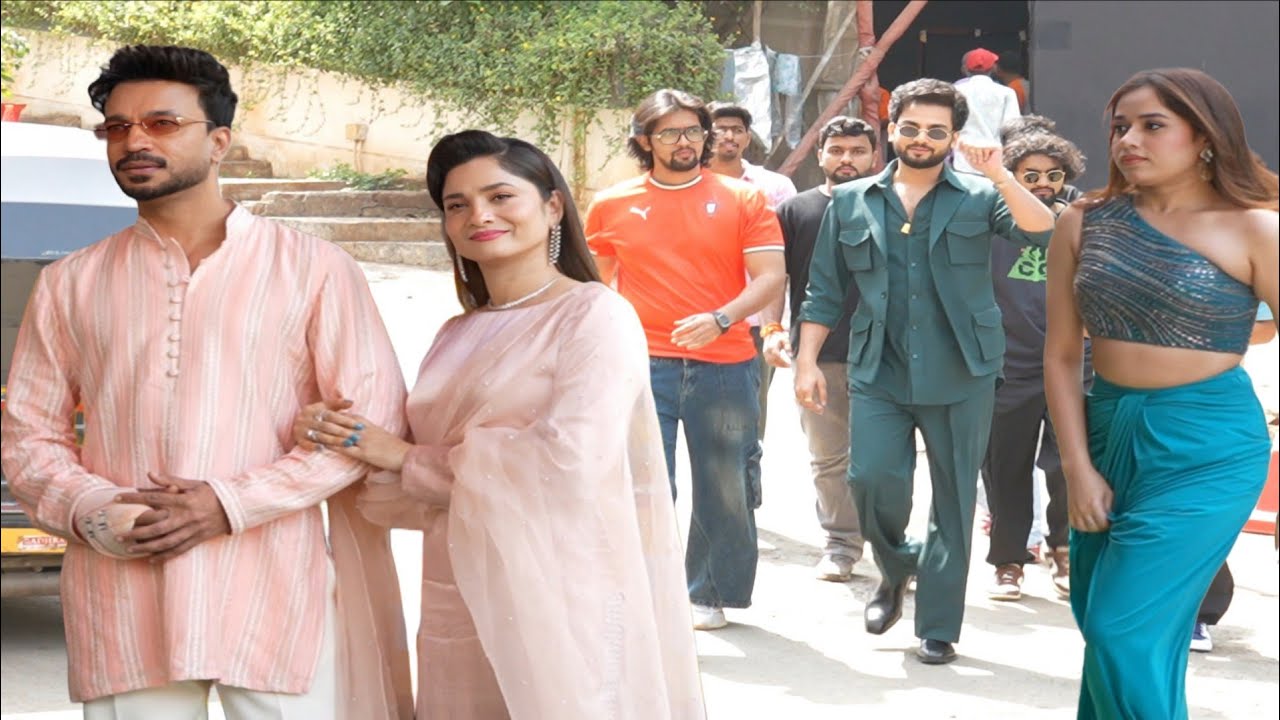 Elvish, Jannat, Ankita, Vicky, Abhishek, Sudesh Arrive At Laughter Chefs S3