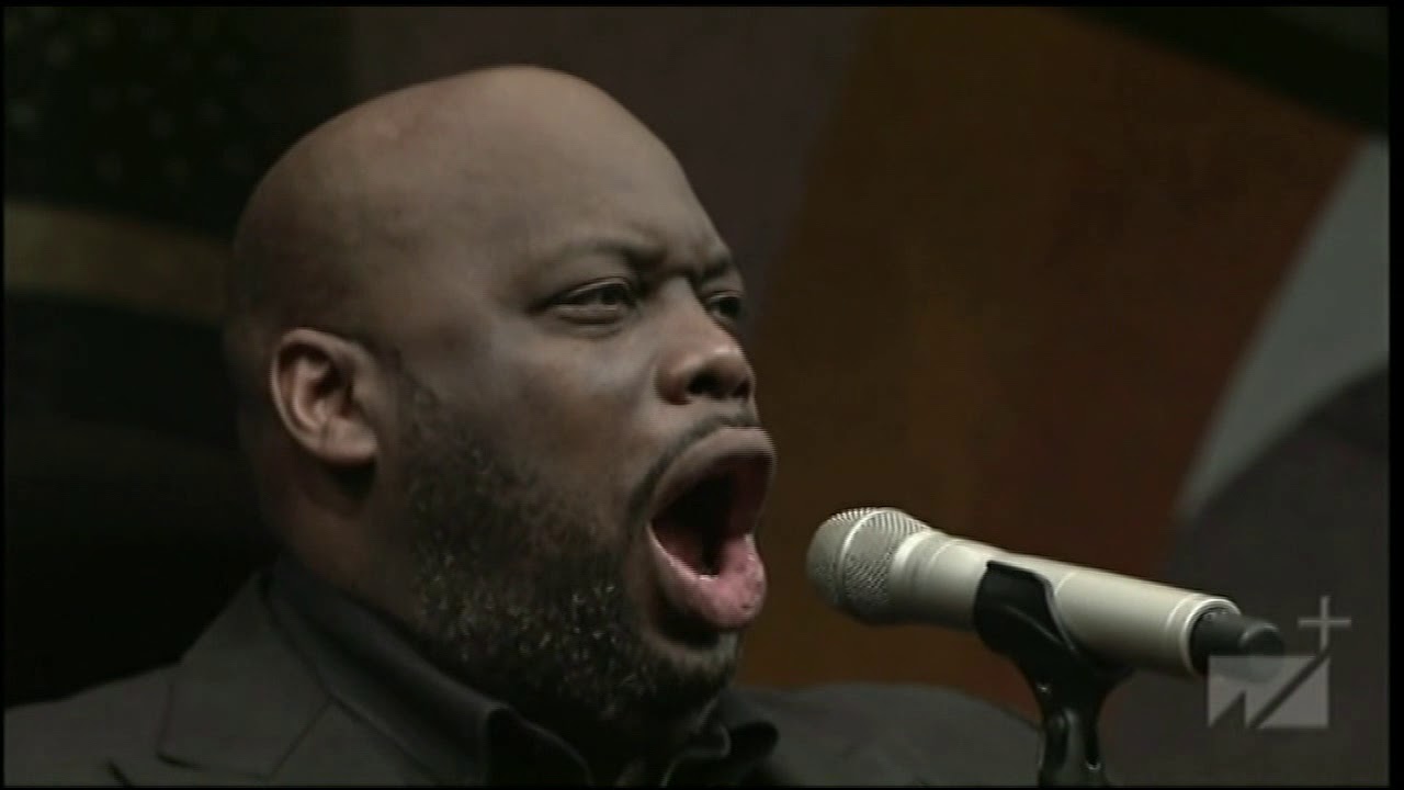 Morris Robinson singing Total Praise at West Angeles Church of God in Christ