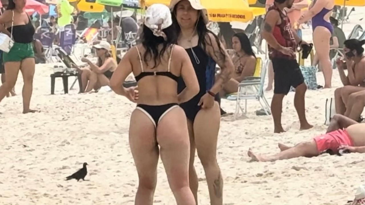 🇧🇷 Copacabana Beach A Beautiful Day in Brazil