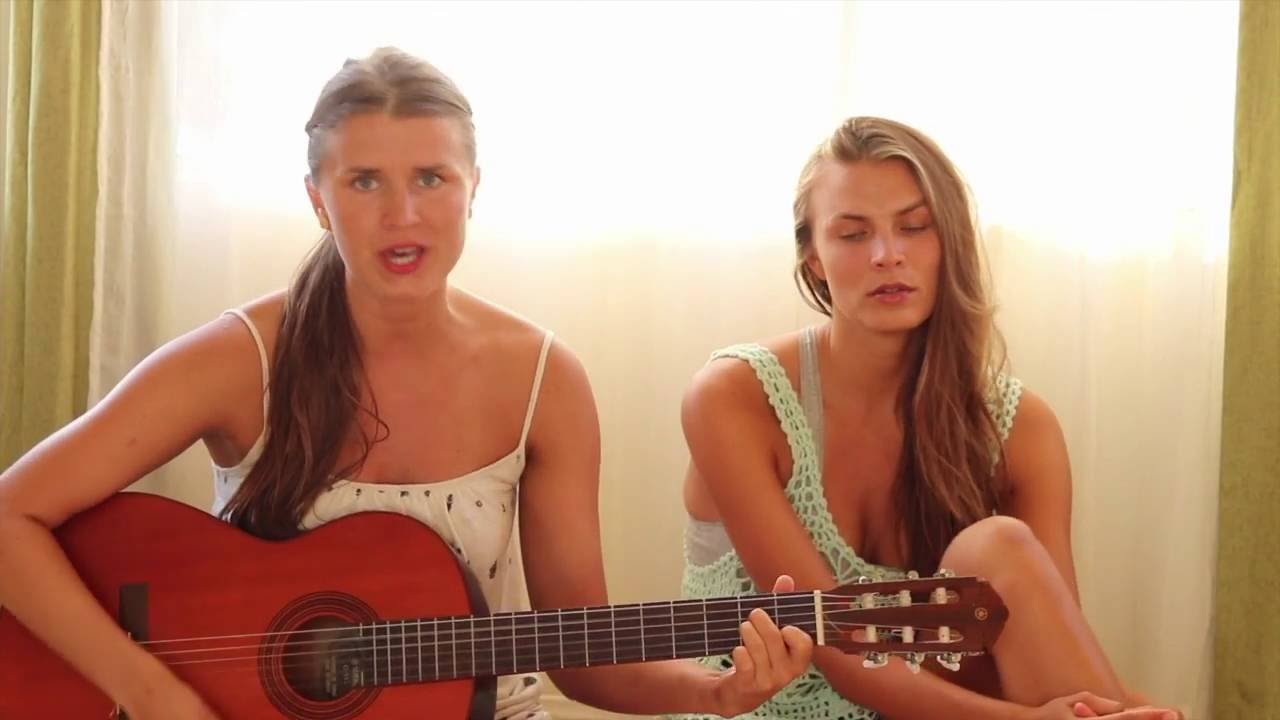 Sisters sing Muse 