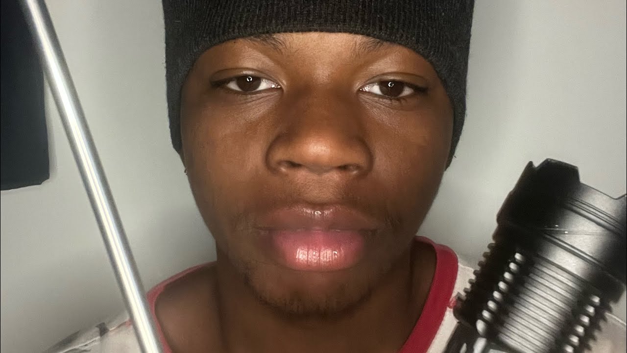 Drawing on your face, cause you’re chopped ￼ 😤🤬😡😄😄 #asmr #triggersforsleep #funny #asmrsleep 