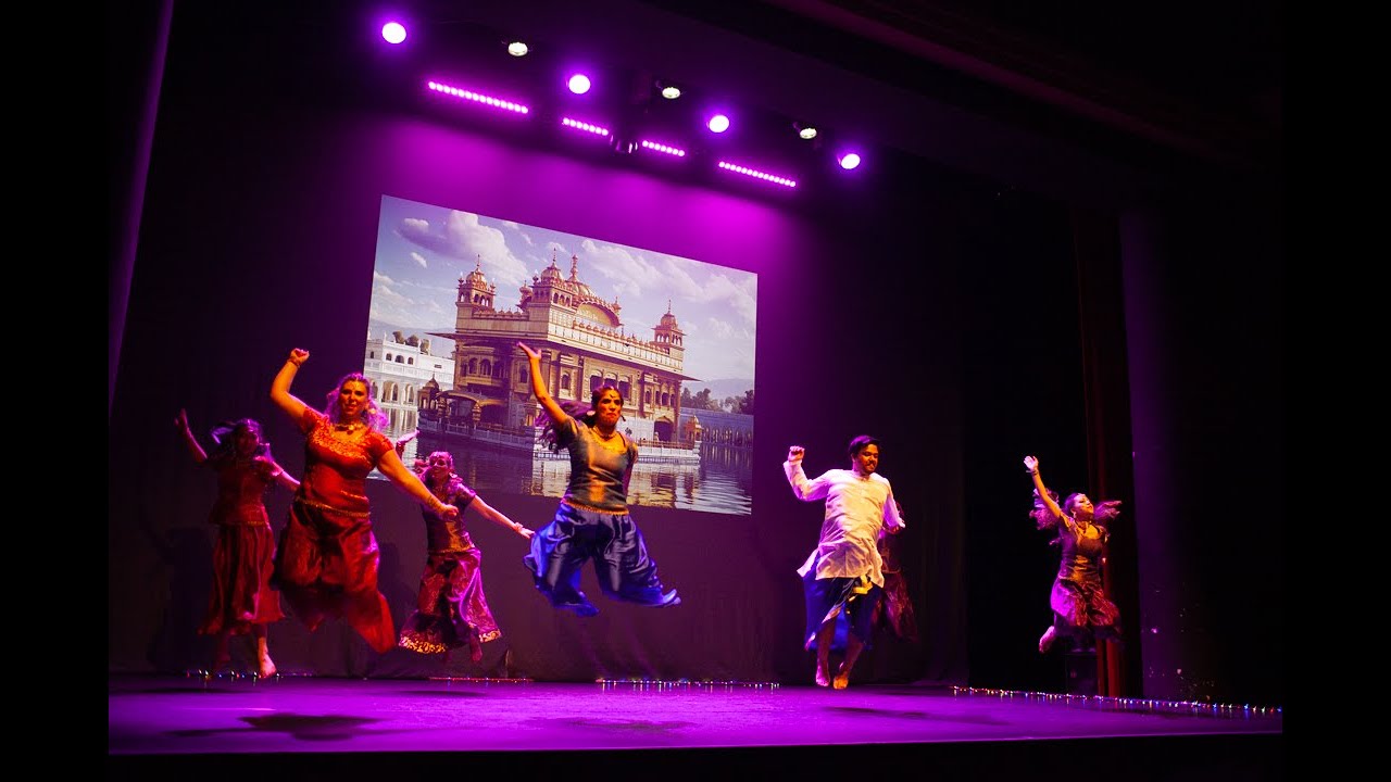 MUNDIYAN TOW BACH KE | Rafia Bon dance & choreo #punjabisong #bhangra #bhangradance #punjabimusic