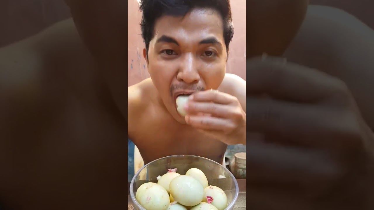 Ep#58 Mukbang Balut with hot sauce 🐣😋 #kamukbangvlog #boytigasvlogger