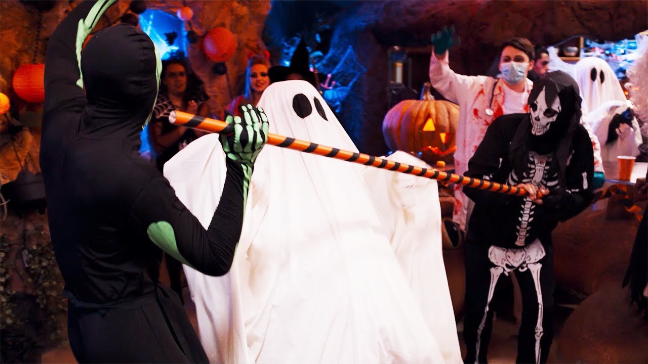 La festa di Halloween | Dino Charge | E21 | Episodio Completo | Power Rangers per Bambini
