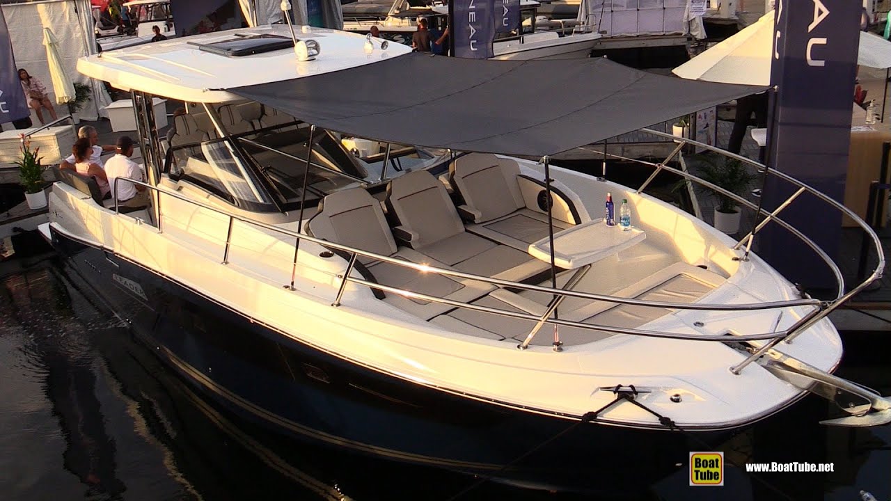 2022 Jeanneau Leader 12.5 Motor Boat - Walkaround Tour - 2021 Fort Lauderdale Boat Show