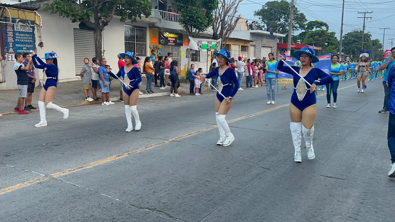 Primer gran papaqui de Carnaval Veracruz 2023 en la Colonia Carranza de Boca del Río