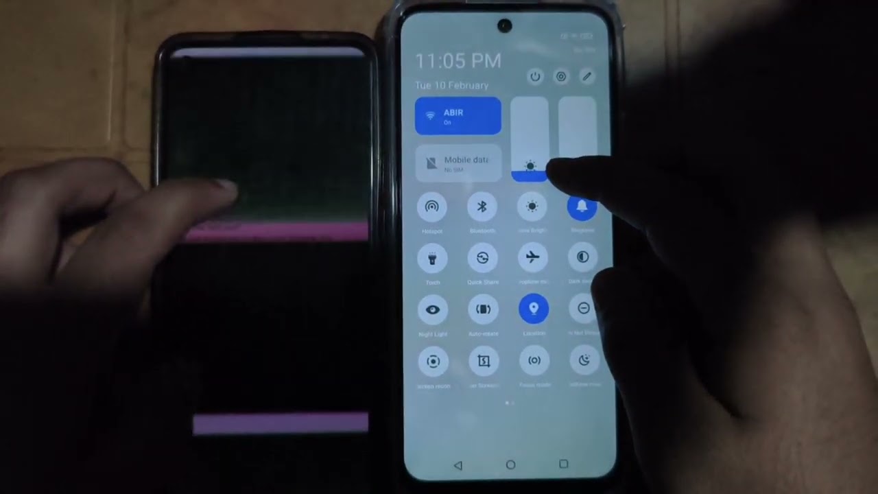 AMOLED Display Vs IPS Display Flickering Test