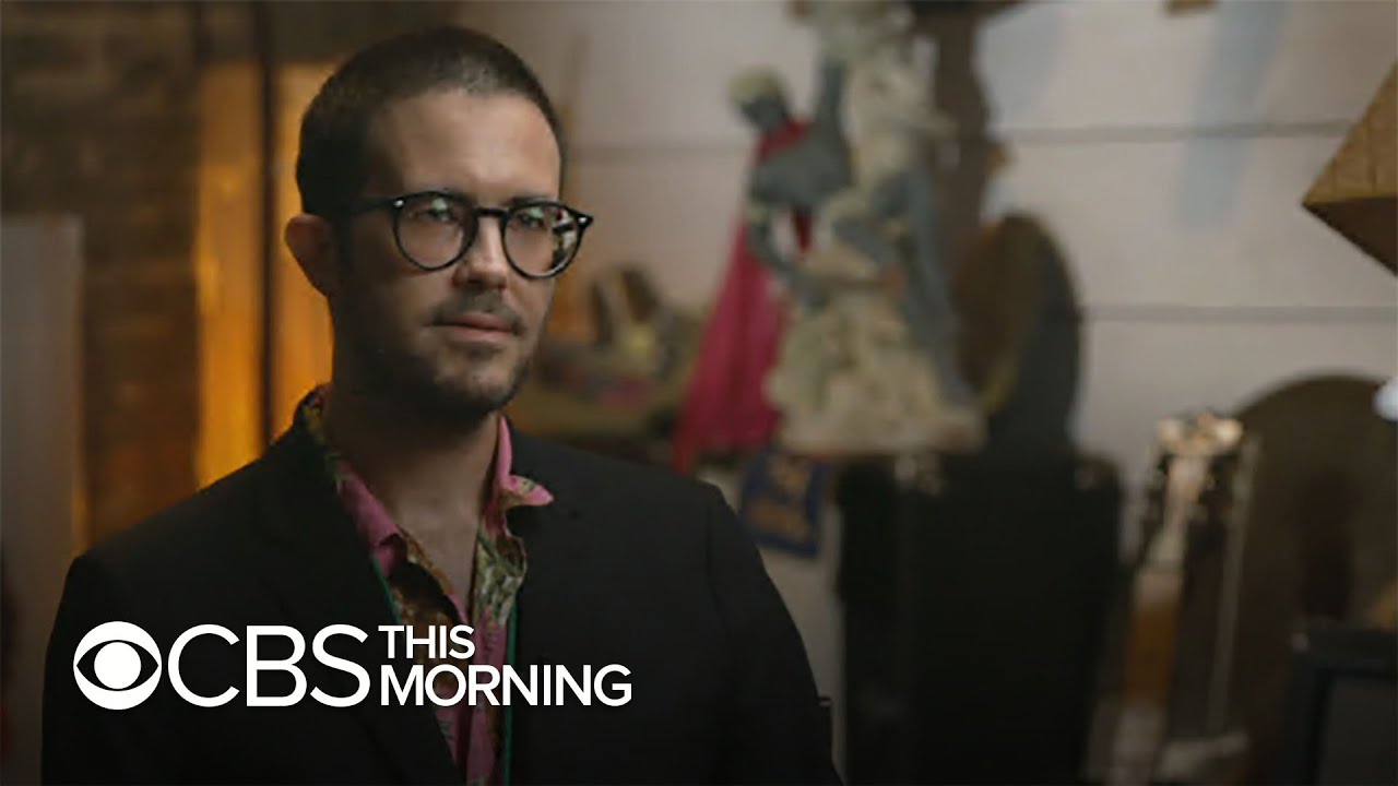 Singer Elvis Perkins remembers his mom, 20 years after her death