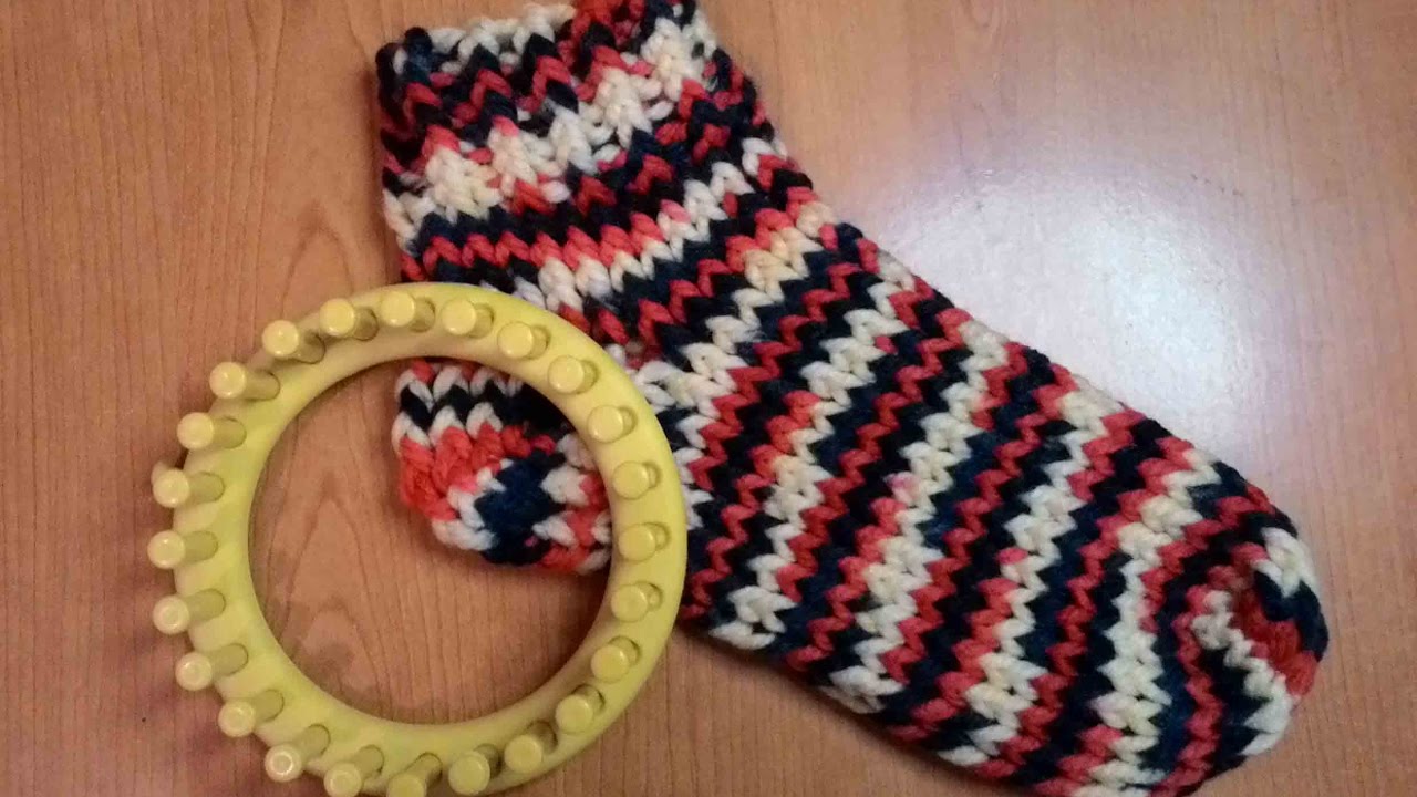 ROUND LOOM KNIT SOCKS TUTORIAL
