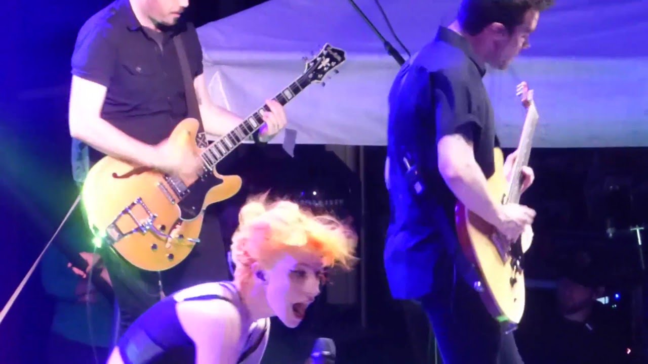 3/19 Paramore - Be Alone @ Parahoy (Show #2) 3/07/16
