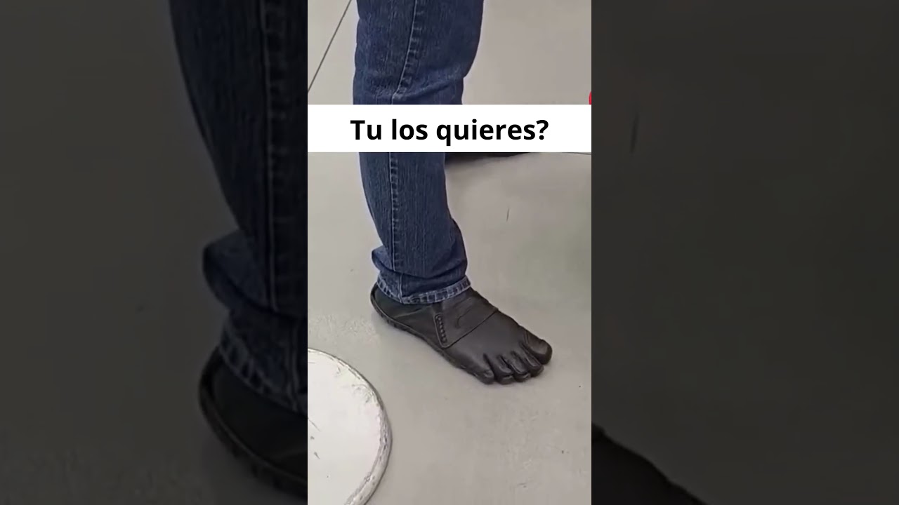 Nunca he visto unos tenis as&iacute; - Se llaman Gucci #videosgracioso #memes