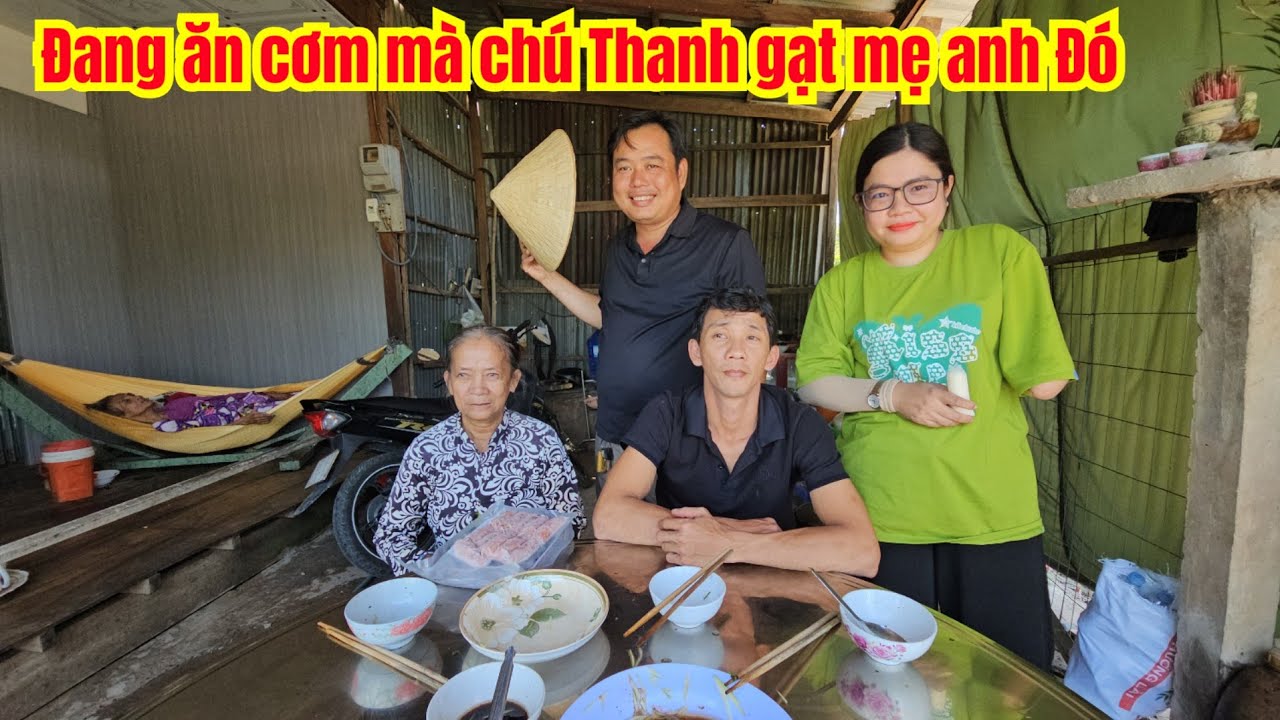Cười Lộn Ruột Chú Thanh Ăn Cơm Còn Gạt Mẹ Anh Đó....