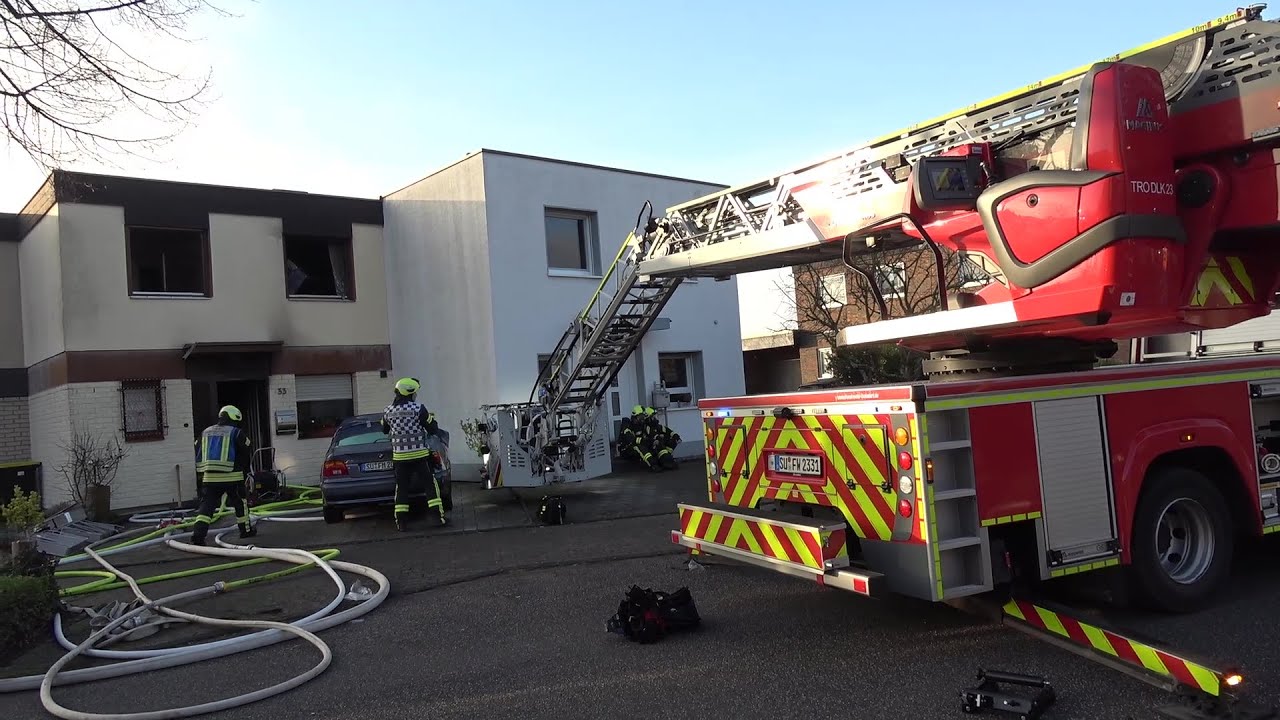 Verpuffung nach Familienstreit - 2 Verletzte - Rettungshubschrauber in Troisdorf-Kriegsdorf 31.12.24