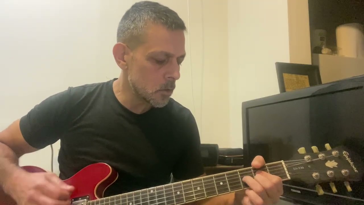 The Man Who Sold The World - David Bowie Cover 