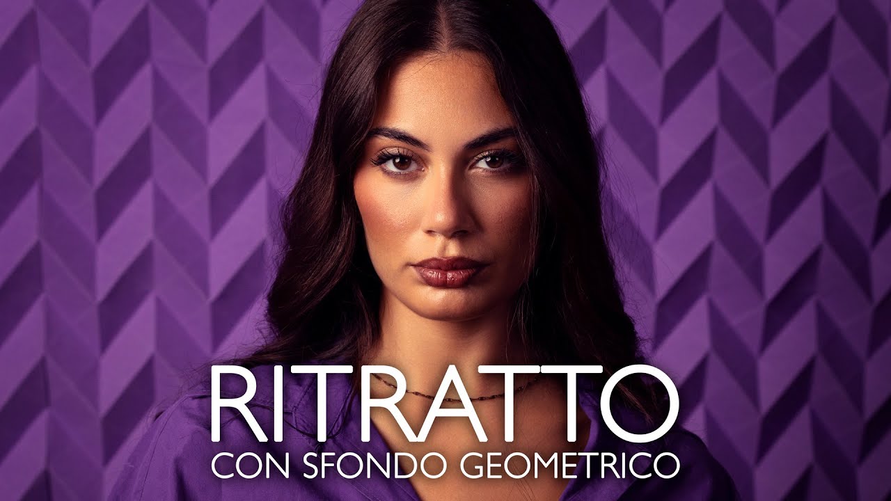 Dietro le tendine - Un ritratto in viola con sfondo geometrico!
