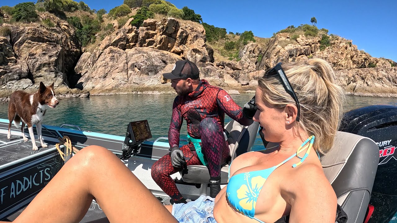 Hunting For Fresh Seafood - (NEW BOAT)