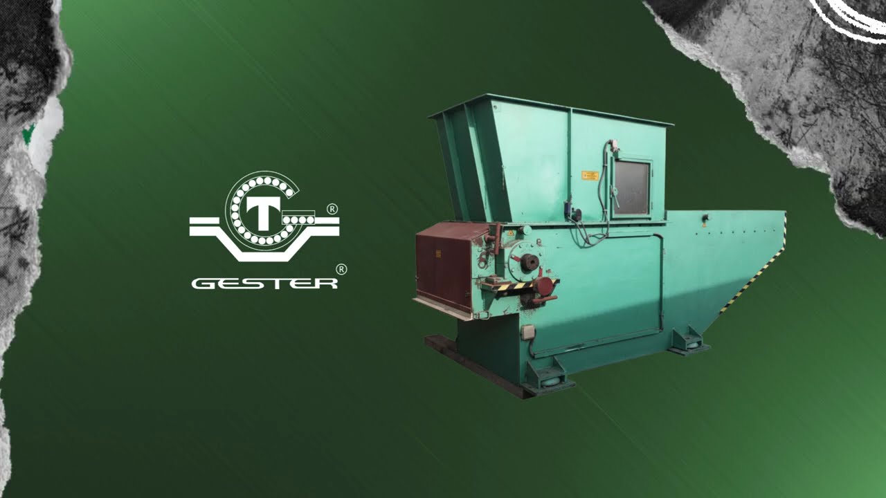 Desgarrador triturando contenedores IBC de 1000 litros✔️ ♻️ GESTER ♻️ GT-5212