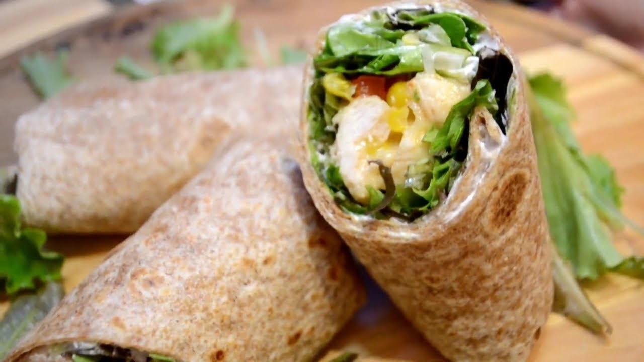 Быстрые лепешки из тортильи с курицей