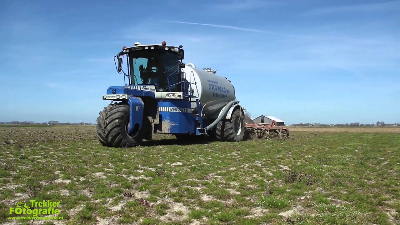 Loonbedrijf Stoppels het aan bouwland bemesten
