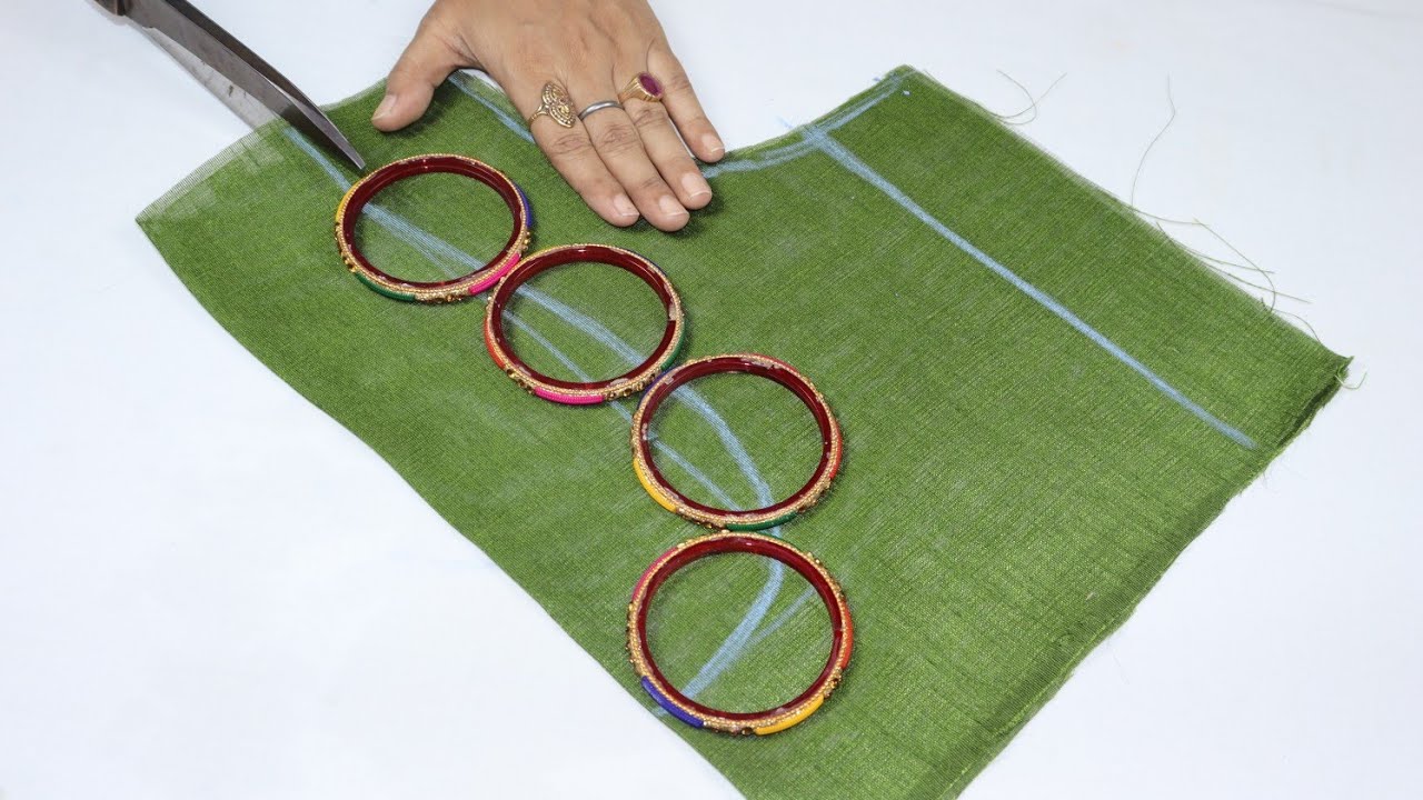 चुडिओ Bangles की मदद से बनाएं ये  बेहद खास Blouse design | Back Neck Design Cutting and stitching